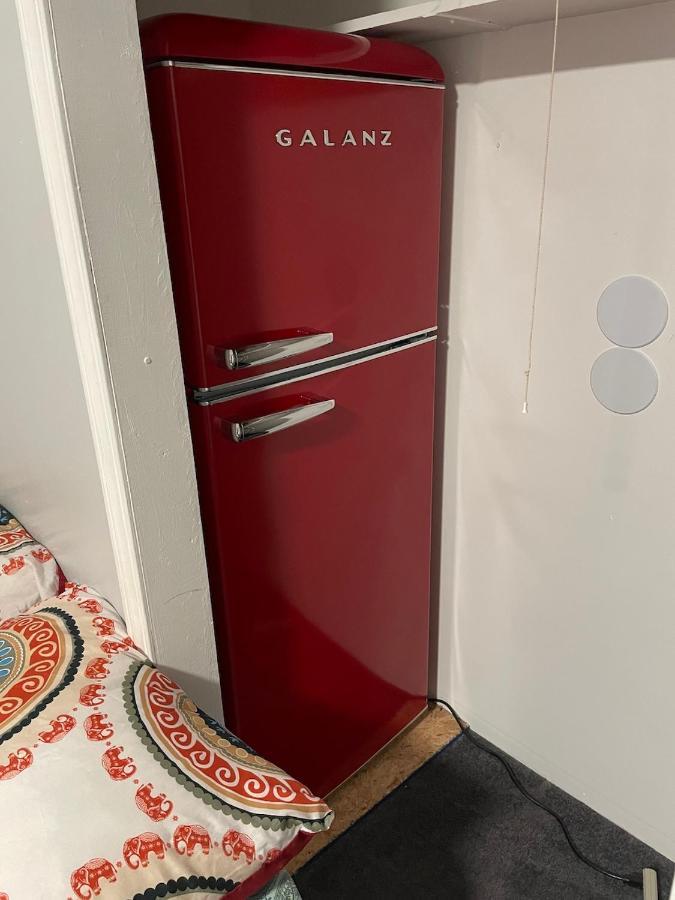 Private La Bedroom W Private Half-Bathroom - Ac - Wifi - Private Fridge -Smart Tv Los Angeles Bagian luar foto