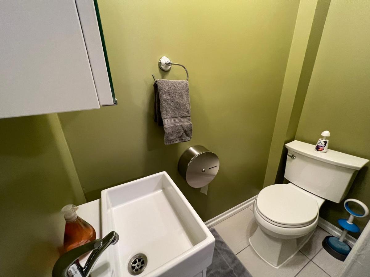 Private La Bedroom W Private Half-Bathroom - Ac - Wifi - Private Fridge -Smart Tv Los Angeles Bagian luar foto