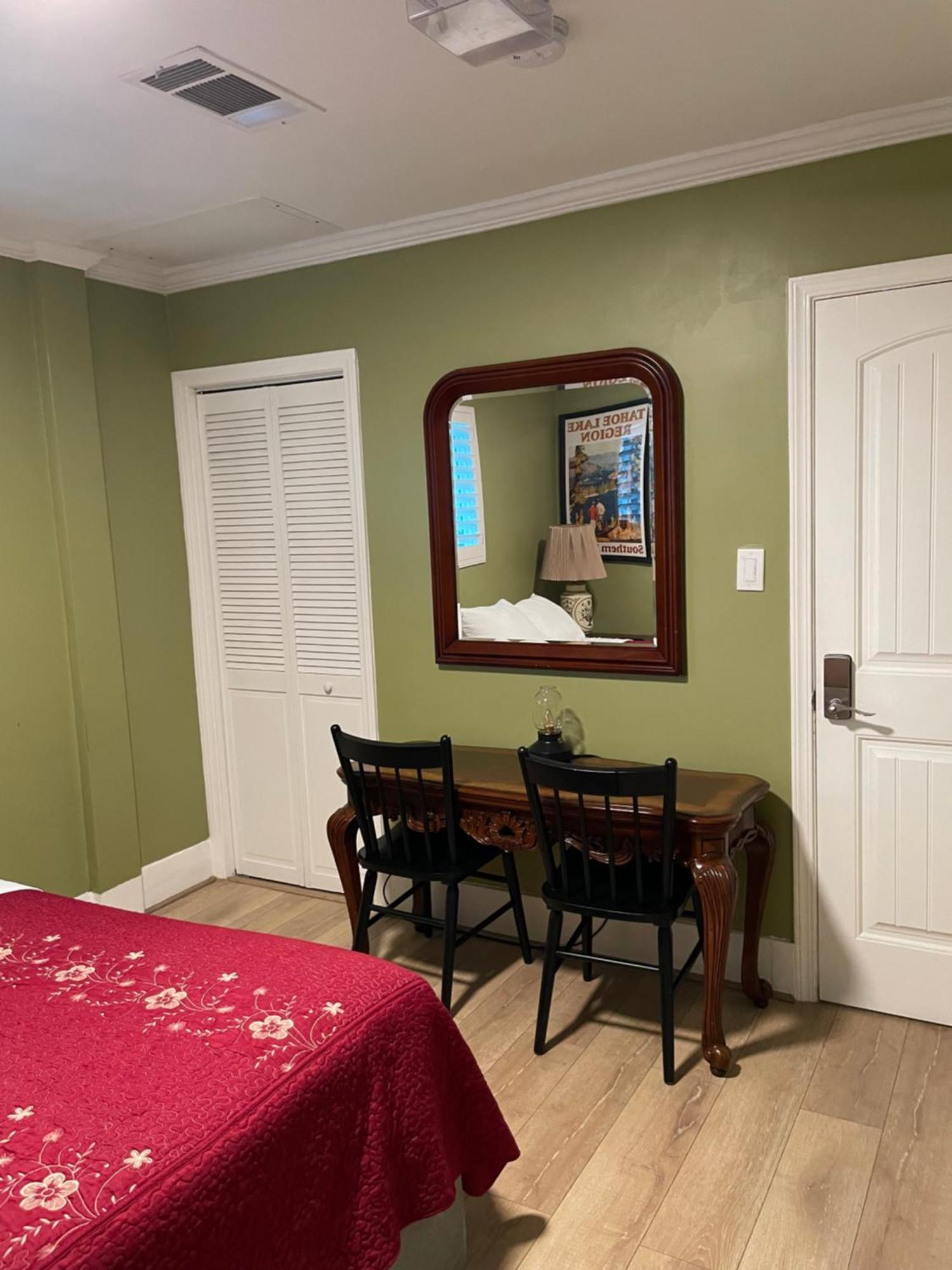 Private La Bedroom W Private Half-Bathroom - Ac - Wifi - Private Fridge -Smart Tv Los Angeles Bagian luar foto