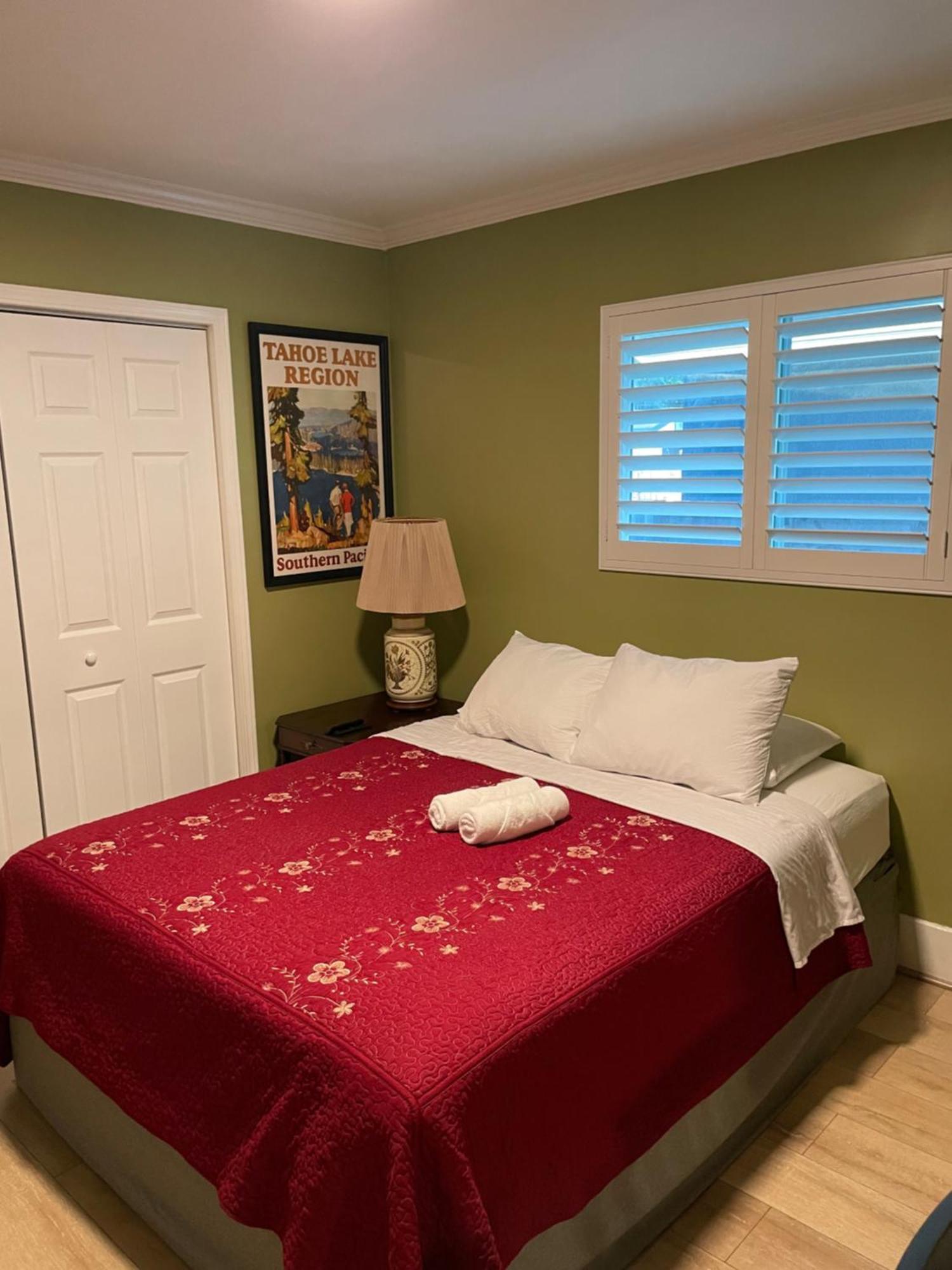 Private La Bedroom W Private Half-Bathroom - Ac - Wifi - Private Fridge -Smart Tv Los Angeles Bagian luar foto