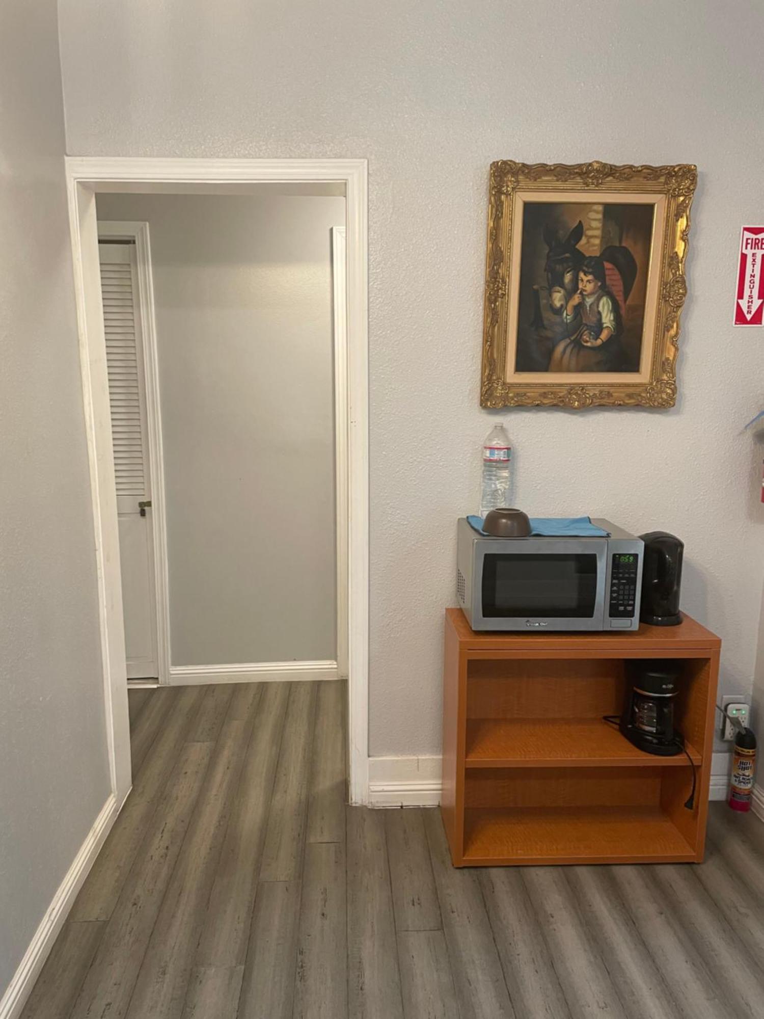 Private La Bedroom W Private Half-Bathroom - Ac - Wifi - Private Fridge -Smart Tv Los Angeles Bagian luar foto